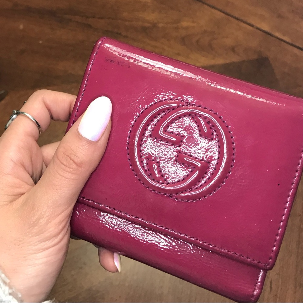 gucci wallet